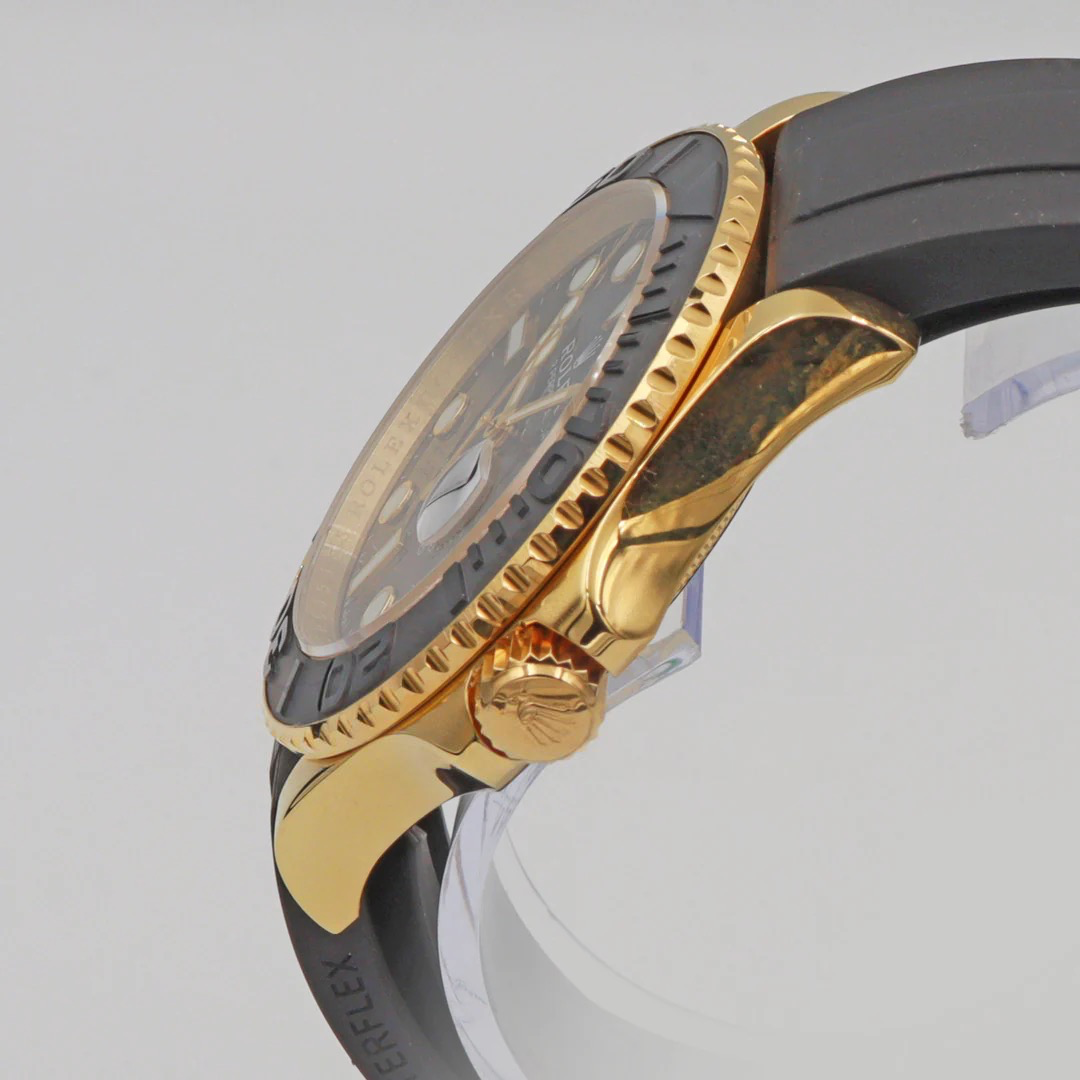 Rolex Yacht-Master Gold 42mm Black Dial Rubber Strap Replica AAA